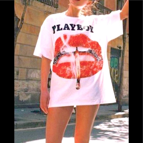 PLAYBOY Magazine Cover The Smoky Lips Portrait Oversized T-Shirt 1 LEFT - Picture 2 of 6